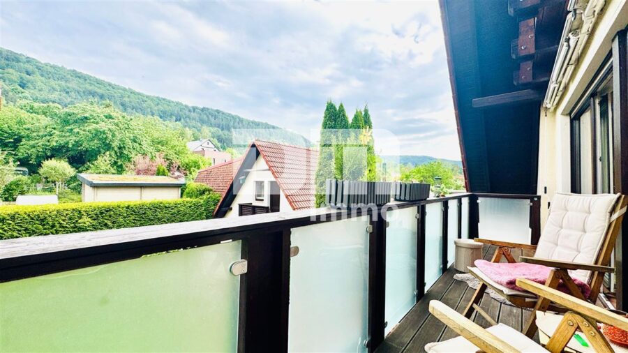 Hochwertiges 1-2 Familienhaus mit Nebengebäude in begehrter Lage mit vielen Extras - OG / DG Balkon Panoramablick